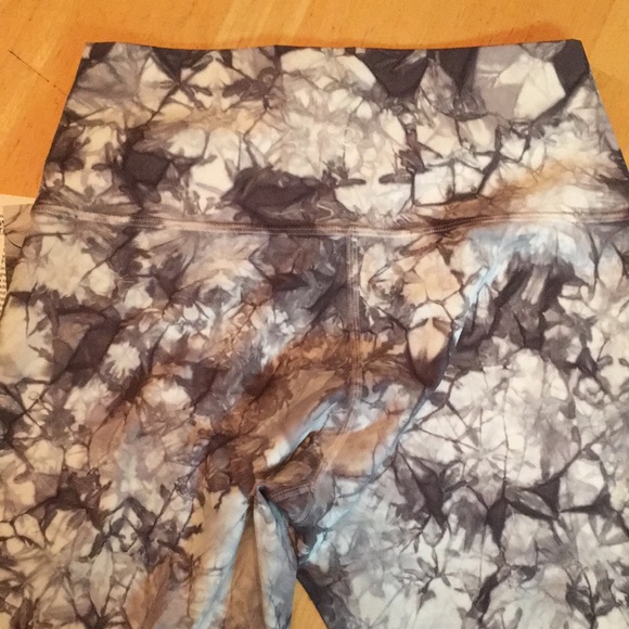 Lululemon to dye for leggings 8 wunder under hr tight 28” *F black white nwt - Picture 7 of 8